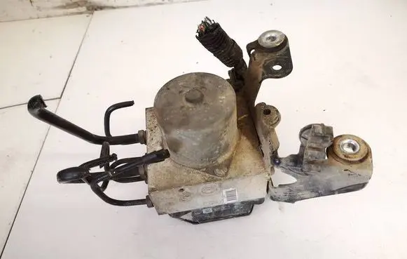 Ford Mondeo MK IV ABS Pump 8g912c405ab