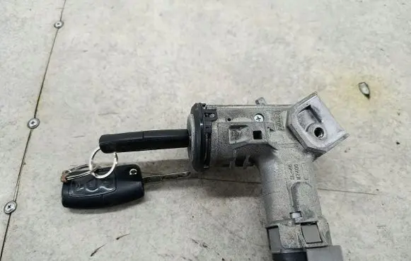 Ford Fiesta Ignition lock 9V213F880EC