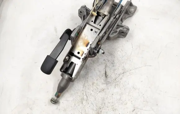 Steering wheel axle