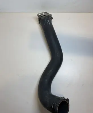 Audi Q7 4L Intercooler hose/pipe 7L6145737B
