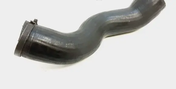 Volvo XC90 Intercooler hose/pipe 30680217