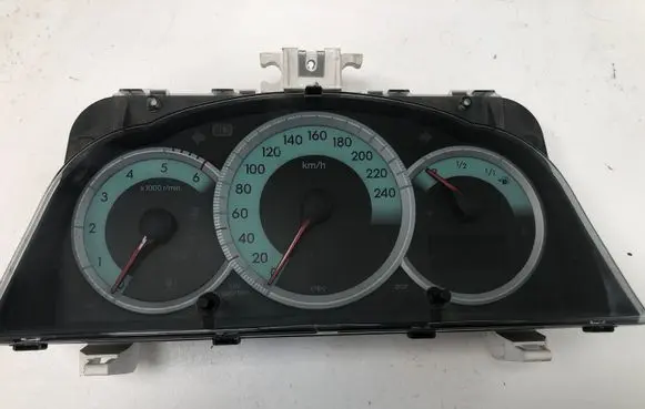 Toyota Corolla Verso E121 Speedometer (instrument cluster) 838000F091