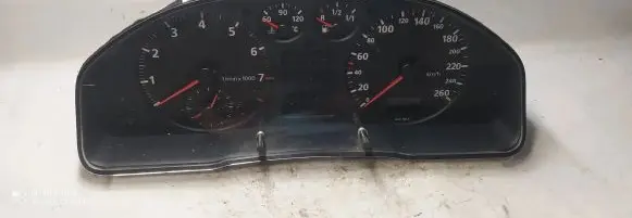 Audi A4 S4 B5 8D Speedometer (instrument cluster) 8D0919033C