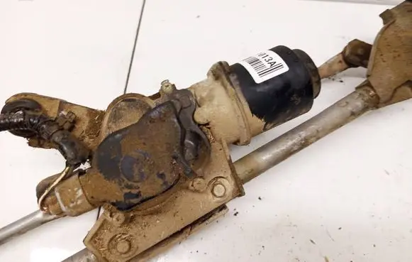 Nissan Pathfinder R51 Wiper motor