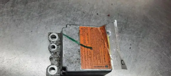 Nissan Qashqai Airbag deployment crash/impact sensor