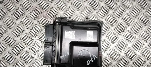 Volvo V70 Engine control unit/module 31452623 2797009613