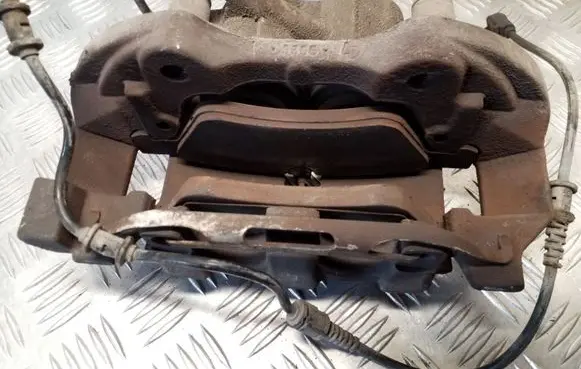 Mercedes-Benz R W251 Front brake caliper