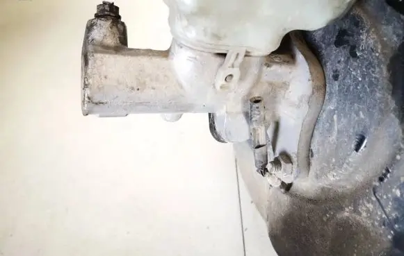 Skoda Octavia Mk2 (1Z) Master brake cylinder 1k0945659a
