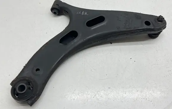 Subaru XV II Front lower control arm/wishbone