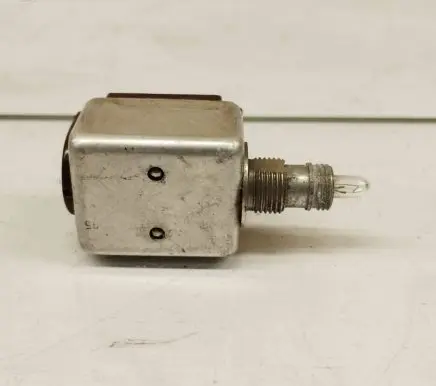 Mercedes-Benz COMPAKT W115 Other switches/knobs/shifts 0018218251