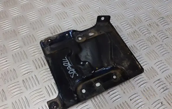Chevrolet Spark Battery tray 