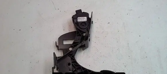 Peugeot Expert Accelerator throttle pedal 6PV009083-10