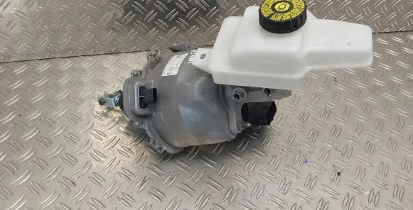 Master brake cylinder