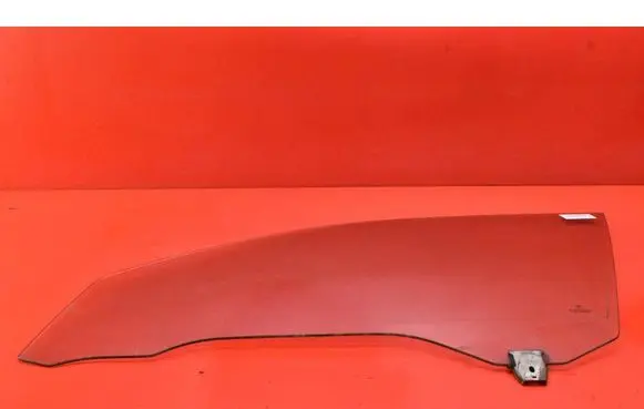 BMW 5 E39 Front door window glass four-door