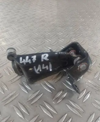 Mercedes-Benz EQV 447 Sliding door middle roller runner A4477600347