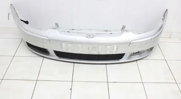 Volkswagen Golf V Front bumper