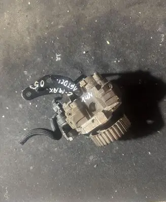 Ford C-MAX I Fuel injection high pressure pump 0445010089 9651844380
