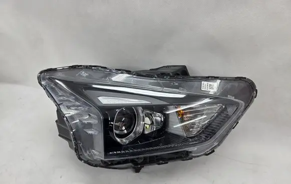Hyundai Bayon Headlight/headlamp 92102Q0500
