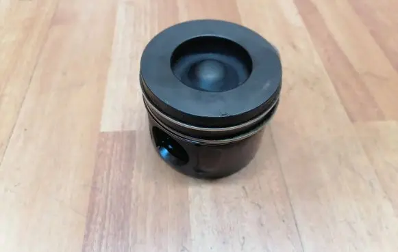 Jaguar XF X250 Piston 306DT AJTDV6 AJV6D
