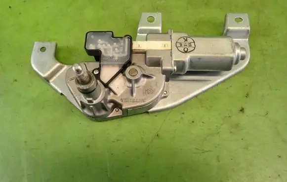 Suzuki Swift I Rear window wiper motor