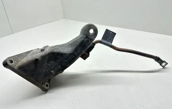 BMW 3 E46 Engine mounting bracket 1094652 1724740