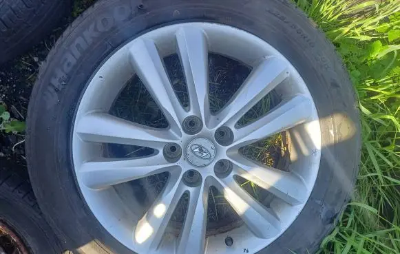 Hyundai ix35 R18 alloy rim 