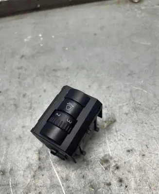 Skoda Fabia Mk2 (5J) Headlight level height control switch 5J0941333A