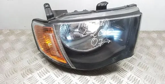Mitsubishi L200 Headlight/headlamp