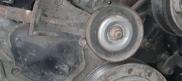 Nissan Quest Generator/alternator belt tensioner