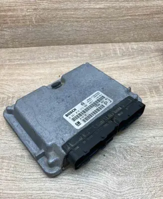 Opel Omega B2 Engine control unit/module ECU 24417198 0281010273