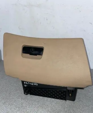 BMW 5 E39 Glove box 51167143323