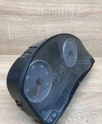 Volkswagen Golf V Speedometer (instrument cluster) 1K0920874B LHD