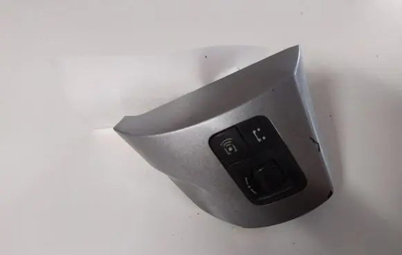 Opel Corsa D Steering wheel buttons/switches 13222332 C070312