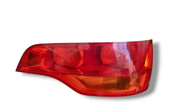 Audi Q7 4L Rear/tail lights 027330202 4L0945094