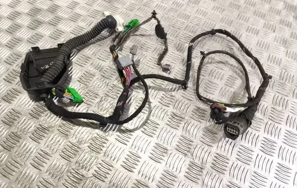Volvo XC90 Front door wiring loom 30762160