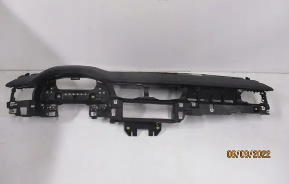 Audi A3 S3 A3 Sportback 8P Radio/GPS head unit trim 