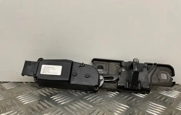 Skoda Superb B6 (3T) Tailgate/trunk/boot lift motor 4F9827383E