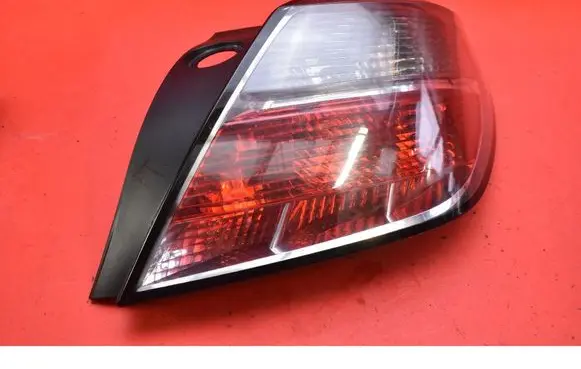 Opel Astra H Rear/tail lights 24451834