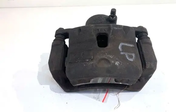 Hyundai i30 Front brake caliper