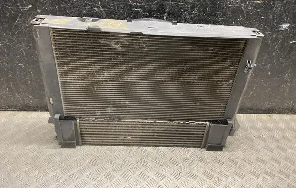 BMW 3 F30 F35 F31 Coolant radiator 9288940
