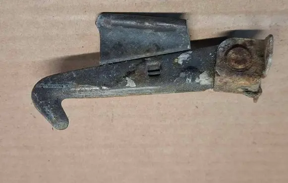 Mercedes-Benz 280 450 W116 Engine bonnet/hood lock/latch loop/hook 0280014027