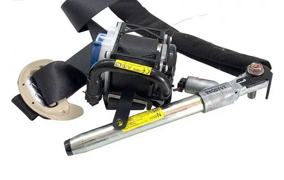 Mitsubishi Outlander Front seatbelt TKAH2EN306