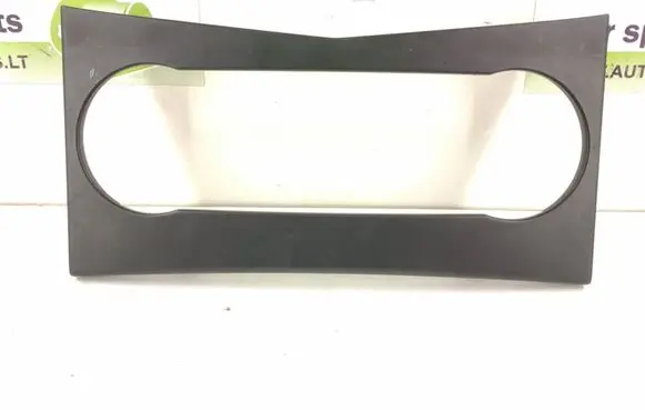 Mercedes-Benz GLK (X204) Radio/GPS head unit trim A2046808107 2046808107