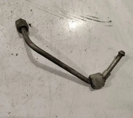 Fuel injector supply line/pipe
