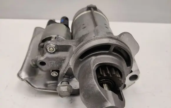 Chevrolet Camaro Starter motor 12667974