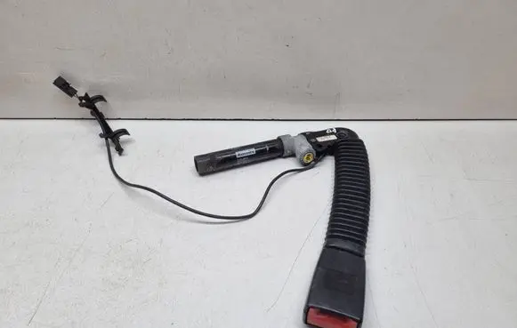 BMW 5 E60 E61 Front seatbelt buckle 7210888