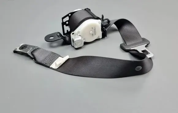 Honda Accord Middle seatbelt (rear) E40437146 C7093208 TKAB0EJ527