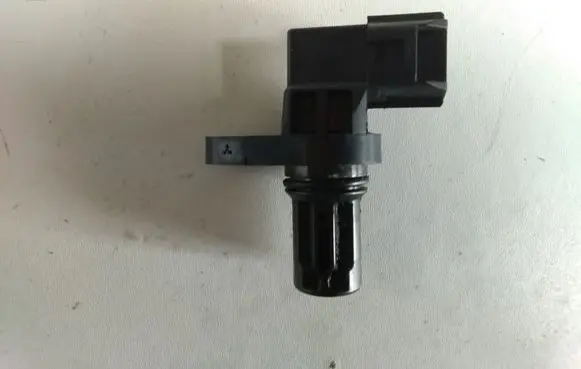Mazda 3 I Camshaft position sensor J5T30571