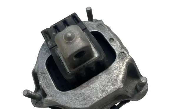 BMW 6 G32 Gran Turismo Engine mount bracket 6860482 22116860482