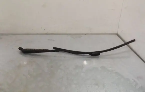 Citroen C3 Picasso Front wiper blade arm